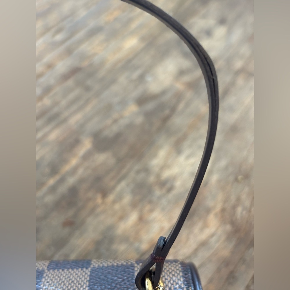 Louis Vuitton Mini Papillion - Picture 7 of 14